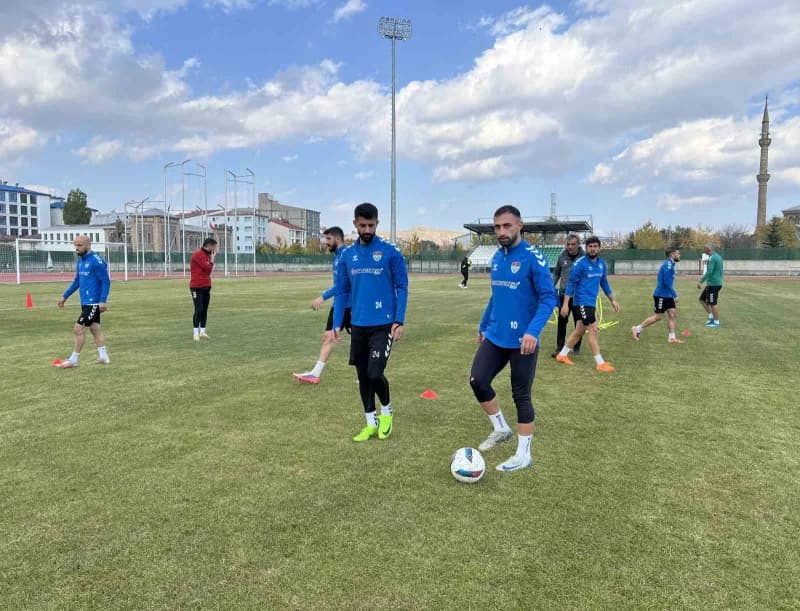 Kars 36 Spor, Ziraat Türkiye Kupası 3. Turunda sahasında oynayacağı Antalyaspor maçının hazırlıkları