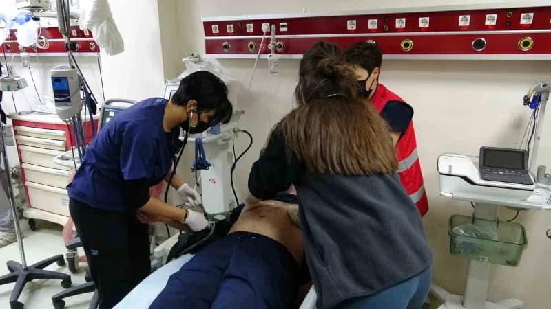 Kars Kafkas Üniversitesi Sağlık Araştırma ve Uygulama Merkezi'nde Hastane Afet Planı tatbikatı yapıldı