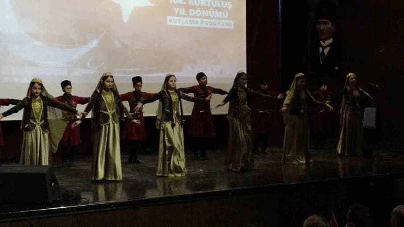 Kars’ın Düşman İşgalinden Kurtuluşunun 106. Yıl dönümü, coşkuyla kutlandı(Kars-iha)