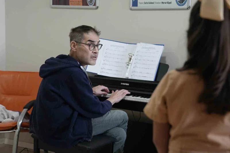 Kartal Belediyesi Sanat Akademisi’nin Müzik Bölümü yetenek sınavlarında 7-15 yaş arasındaki yüzlerce