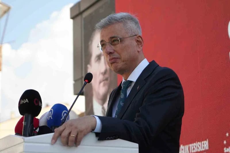Bakan Memişoğlu ise insan kaynaklı facialara dikkat çekerek, "Bunlar doğal afetler değil, doğal kazalar değil. Bunları i