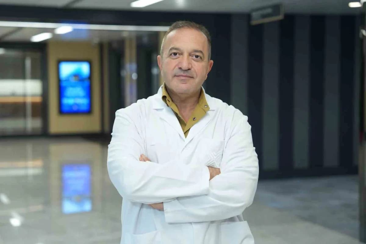 Genel Cerrahi Uzmanı Prof. Dr. Ali Aktekin