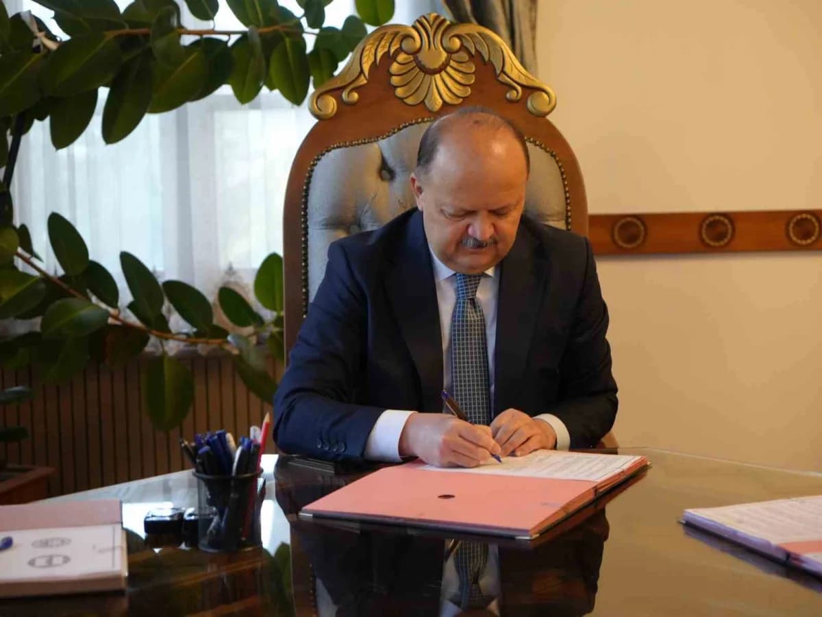 Vali Meftun Dallı, projenin genç çiftlere önemli bir destek sağlayacağını söyledi.