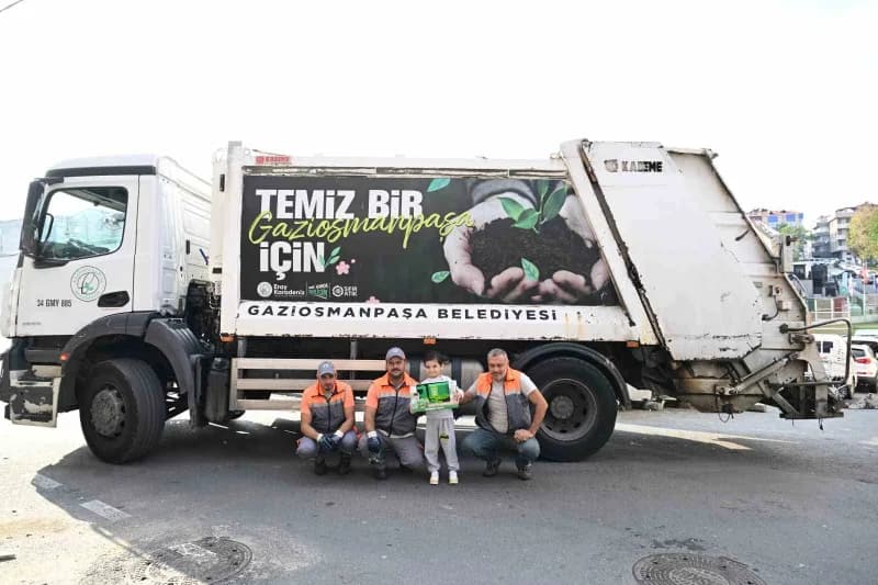 Gaziosmanpaşa’da 5 yaşındaki Kayra Karaatlı, yaklaşık bir yıldır sesini duyunca pencereye koştuğu at