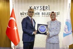 Kayseri Büyükşehir Belediyesi toplantı salonunda Bölgesel Akıllı Ulaşım Sistemleri Mimarisi pilot çalışması değerlendirm