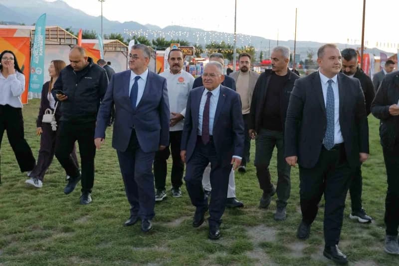 Kayseri Büyükşehir Belediye Başkanı Dr. Memduh Büyükkılıç, bugün kapılarını açacak 4’üncü Kayseri Ga