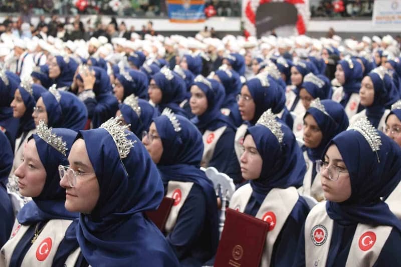 Kayseri İl Müftülüğü'nce kuran kurslarındaki eğitimlerini tamamlayarak hafız olan 738 öğrenci için i