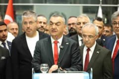 Kayseri Sanayi Odası Başkanı Mehmet Büyüksimitci seçim sonrası açıklama yaparken