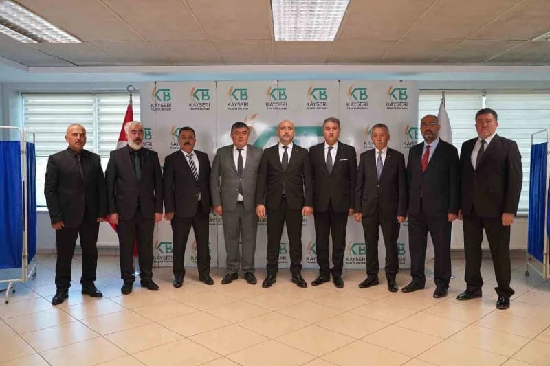 Kayseri Ticaret Borsası’nda (KTB) gerçekleştirilen seçimlerin ardından Yönetim Kurulu Başkanı ve üyeleri, TOBB delegeler
