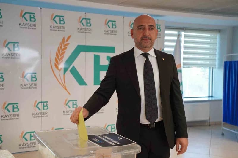 Kayseri Ticaret Borsası’nda (KTB) gerçekleştirilen seçimlerin ardından Yönetim Kurulu Başkanı ve üyeleri, TOBB delegeler