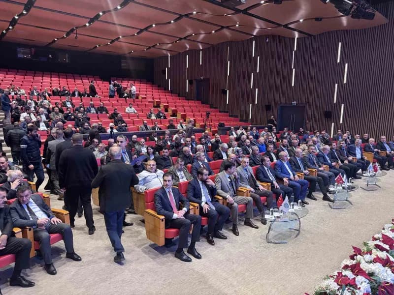 Kayseri Ticaret Odası’nda yapılan seçimli genel kurulun ardından yeni dönemin ilk Meclis Toplantısı