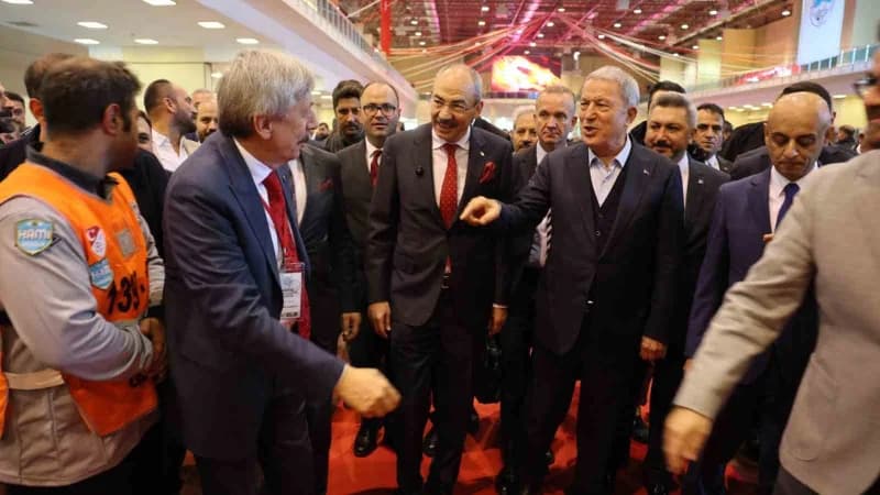 Kayseri Ticaret Odası'nın (KTO) organ seçimleri başlarken, onlarca üye oy kullanmak için alana geldi. KTO Başkanı ve Baş