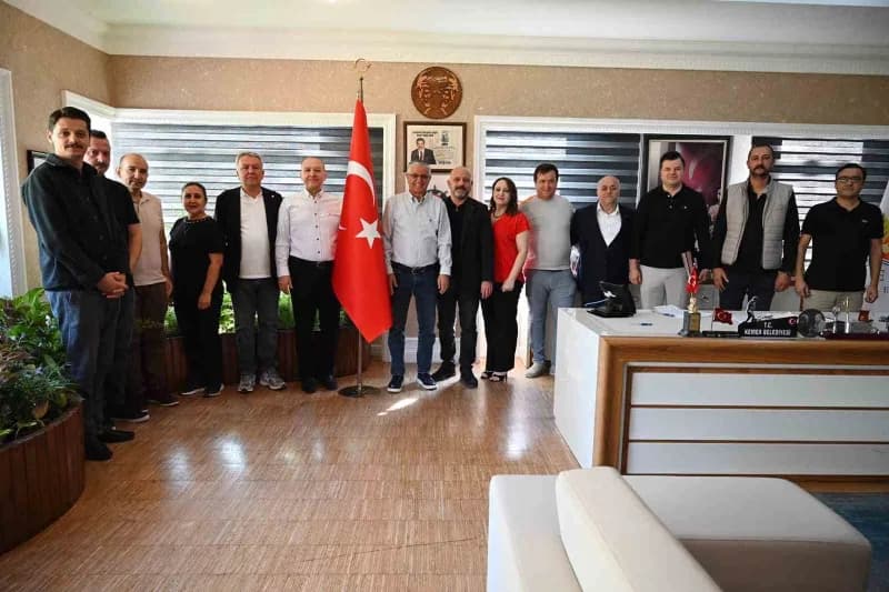 Kemer Belediyesi Personel Limited Şirketi ile DİSK Genel İş Sendikası arasında toplu İş sözleşmesi imzalandı. 31 Ekim 20