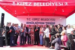 Kepez Belediye Başkanı Mesut Kocagöz Emülsiyon Tesisi açılışında konuşma yapıyor