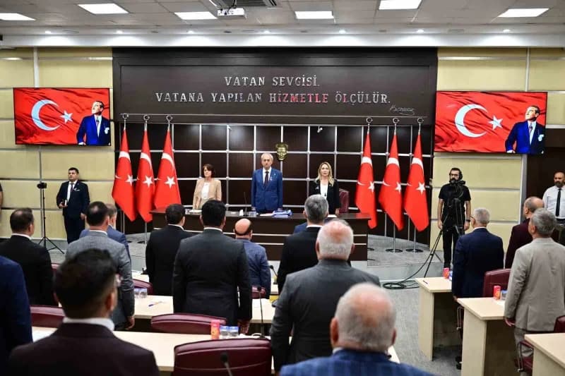 Kepez Belediyesi Meclisi’nin Ekim ayı olağan toplantısında; yaşlılara yönelik çalışmalar, şehitlerin isimlerinin Kepez’d