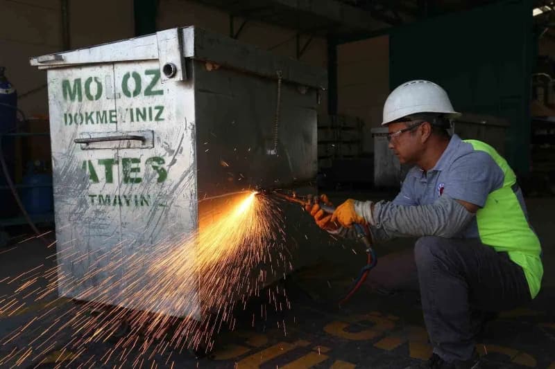 Kepez Belediyesi'nde kaynakların verimli kullanılması ve daha temiz bir kent oluşturulması hedefi doğrultusunda, ilçenin