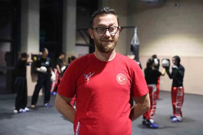 Selçuklu Belediyespor ve Milli Takım Kick Boks antrenörü Mevlüt Aker açıklama yaptı