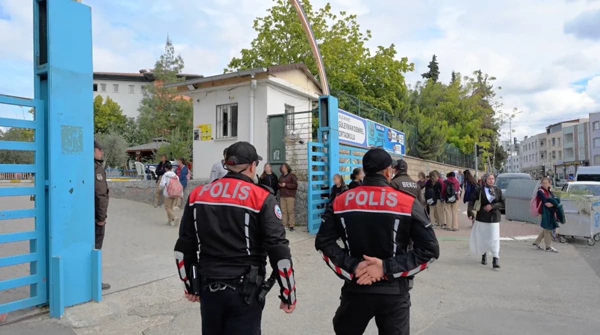 Kilis'te 204 okulda Güvenli Eğitim ortamının sağlanması amacıyla yürütülen çalışmalar kapsamında, 14