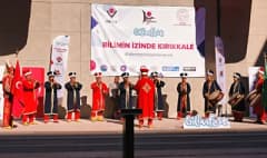 Kırıkkale TÜBİTAK 4007 Bilim Şenliği açılışında mehteran gösterisi ve öğrenciler bilim etkinliklerin