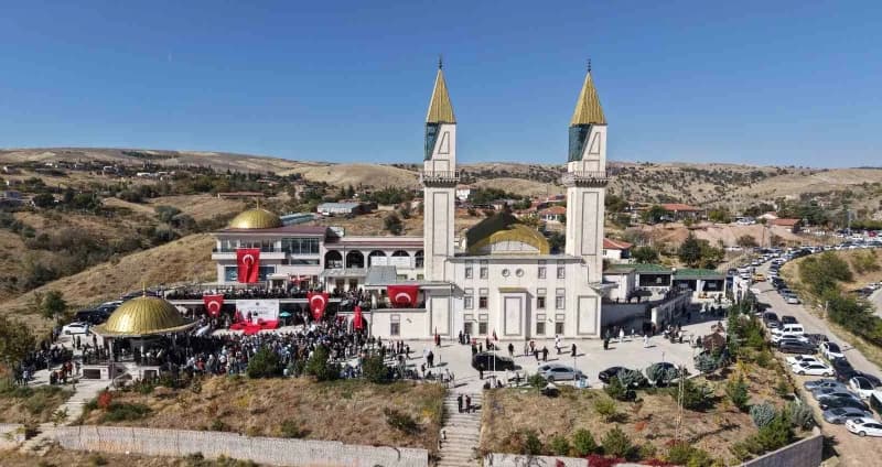 Kırıkkale İslami Değerler Külliyesi’nde Hasan Doğan Konferans Salonu ve Osman Doğan Fuaye Alanı açılış töreni