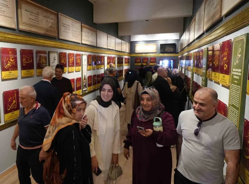 Kırıkkale İslami Değerler Külliyesi'nde Peygamber Efendimizin hayatını ve güzel ahlakını tanıtan Şemail-i Şerif ve Esmaü