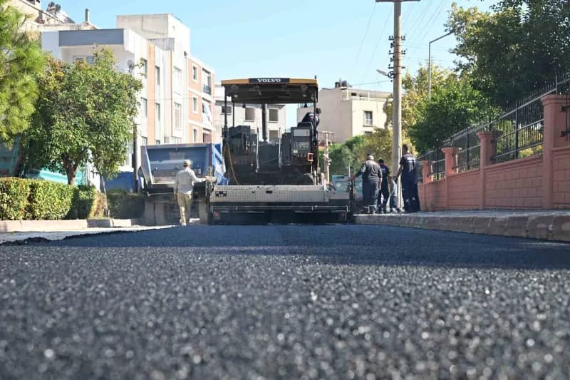 Manisa Büyükşehir Belediyesi, Kırkağaç ilçesinde altyapı çalışmaları nedeniyle bozulan ve her Salı g