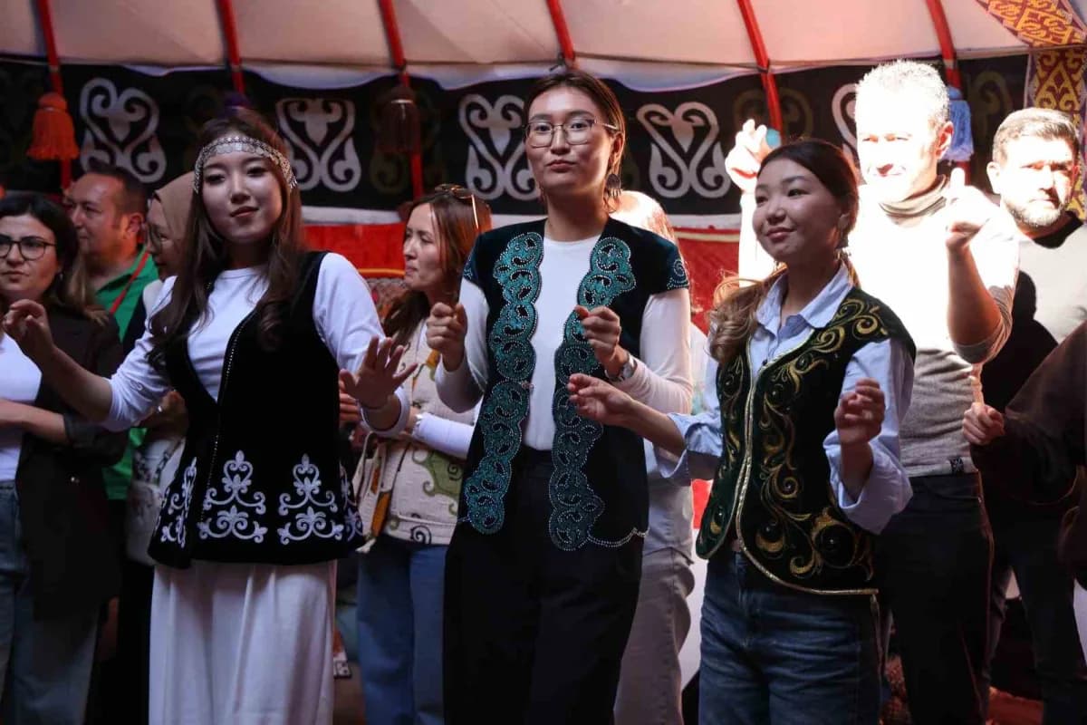 Öğretmen Akademileri Buluşması kapsamında, Kırşehir’den 45, Niğde’den 35 olmak üzere toplam 80 Öğret