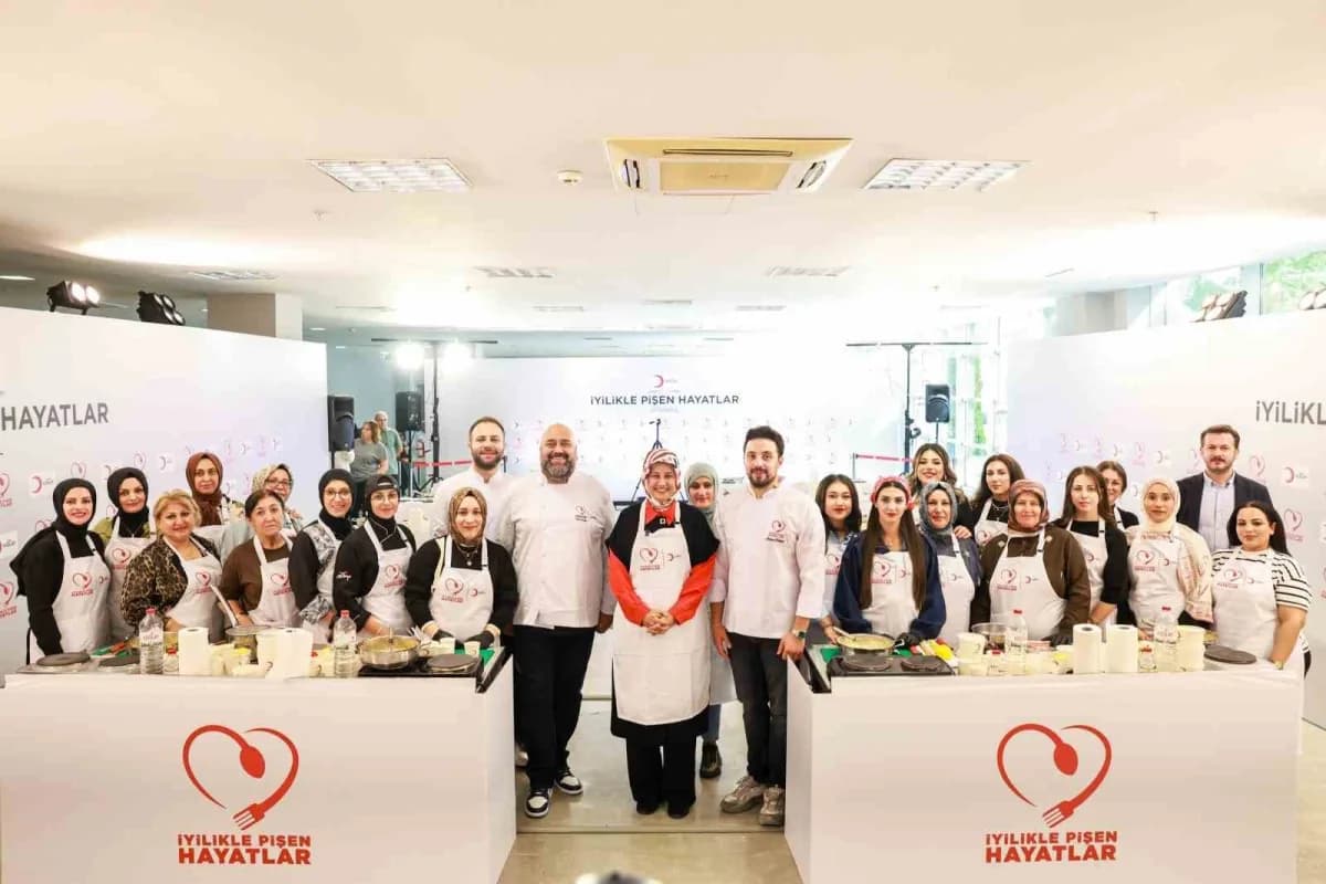 Kızılay’ın İyilikle Pişen Hayatlar atölyesinde İstanbul’da ünlü şeflerle aşçılık eğitimi alan Kilisli kadınlar