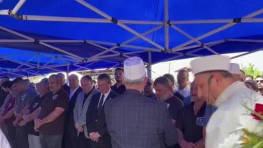 KKTC’de batan Filo Jet gemisinde 2 çocuğu kurtaran Süleyman Erdoğan için Esentepe Camii’nde düzenlenen cenaze töreninden