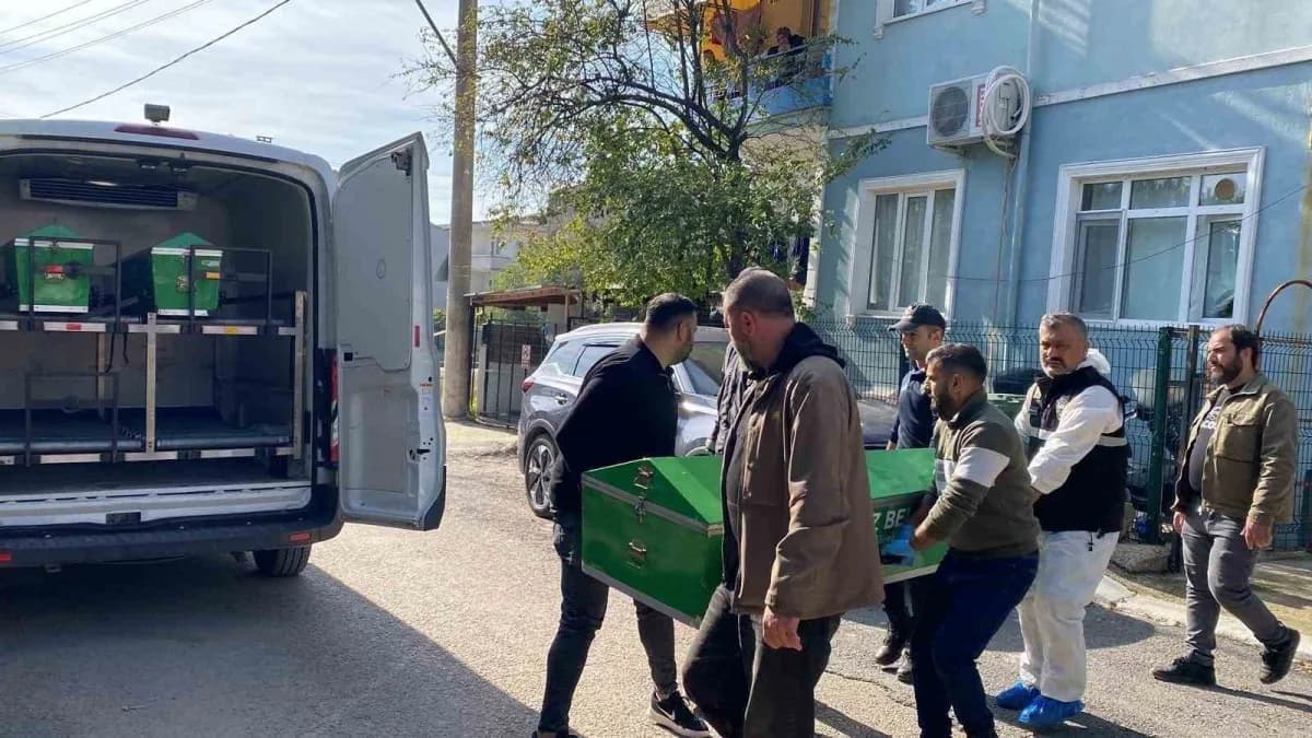 Kocaeli'de yatak odasında arkadaşına ait eşofman bulduğunu iddia ederek kızının düğününe 2 gün kala eşini 8 bıçak darbes