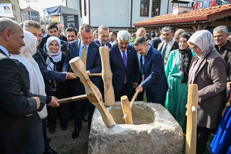 Körfez’de yapımı tamamlanan üç katlı Taşköprü Yerel Kültür Evi, Manav kültürünü gelecek nesillere ak