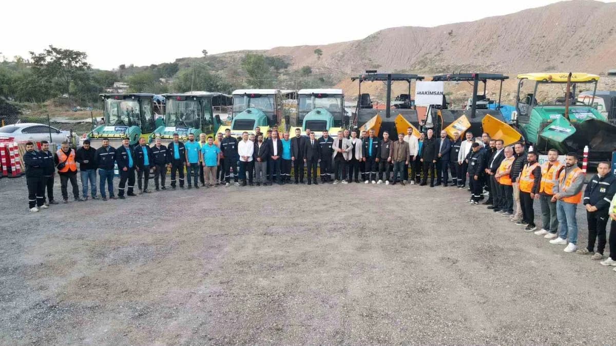 Kocaeli Büyükşehir Belediyesi tarafından Gebze, Darıca, Çayırova ve Dilovası ilçelerinde Yol Yapım, kavşak düzenleme ve