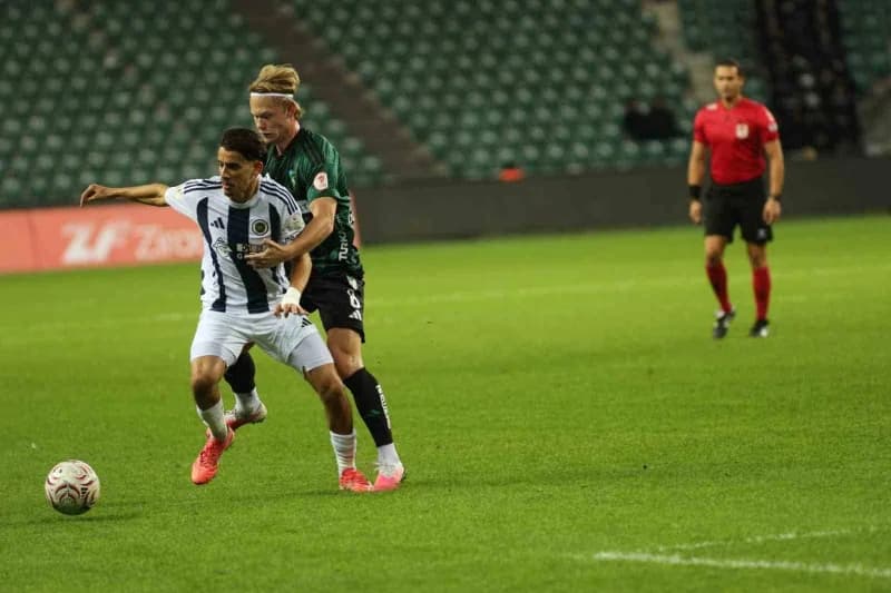 Ziraat Türkiye Kupası 3. Tur'da Süper Lig ekibi Kocaelispor, 3. Lig’de mücadele eden Mardin ekibi Ma