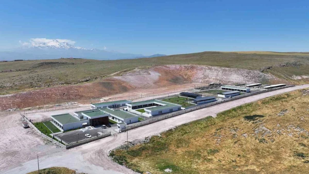 Kocasinan Belediyesi; ekim ayı meclis toplantısını Kocasinan Belediye Başkanı Ahmet Çolakbayrakdar’ın başkanlığında gerç