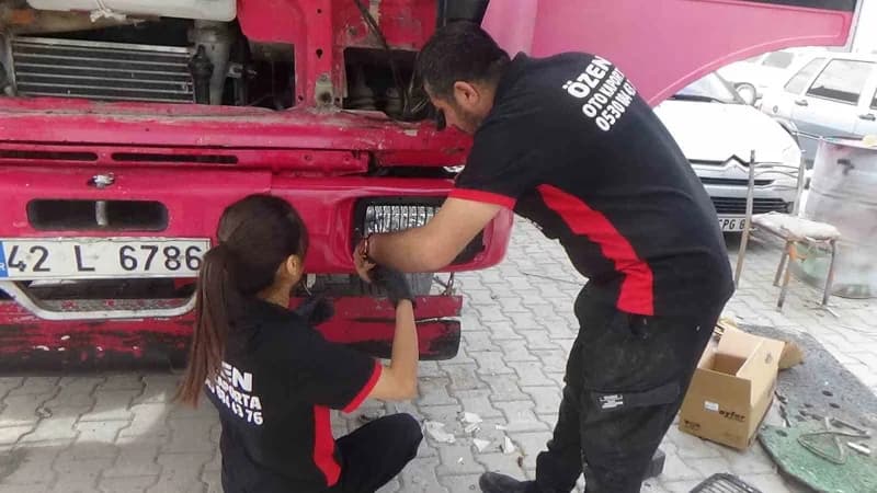 Karapınar ilçesinde yaşayan Mesleki Eğitim Merkezi 1. Sınıf öğrencisi Fatma Kıymet Özen, babasının mesleği olan ağır vas