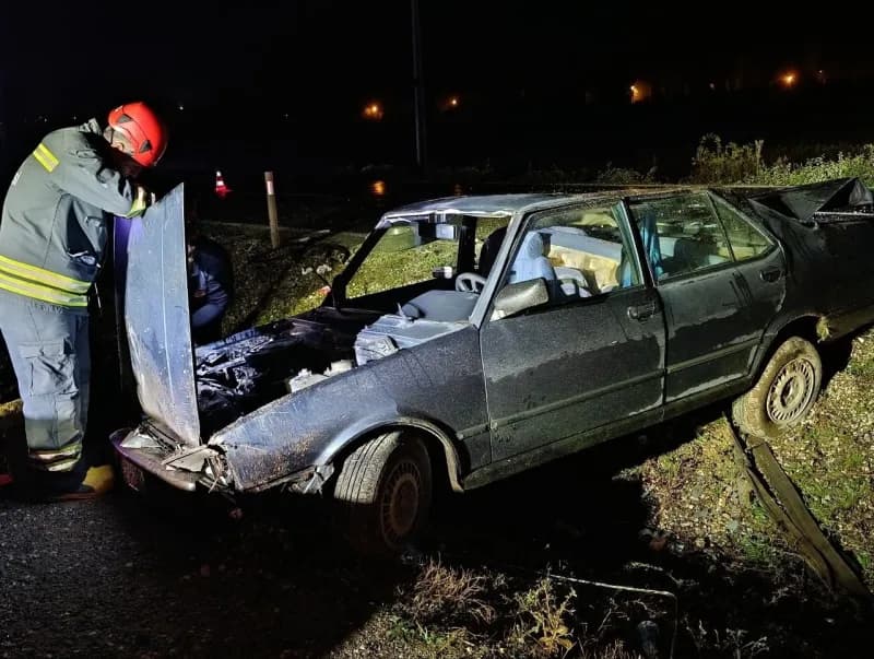Konya’nın Beyşehir ilçesinde yağışlı hava, beraberinde trafik kazalarını da getirdi. İlçe merkezinde peş peşe meydana ge