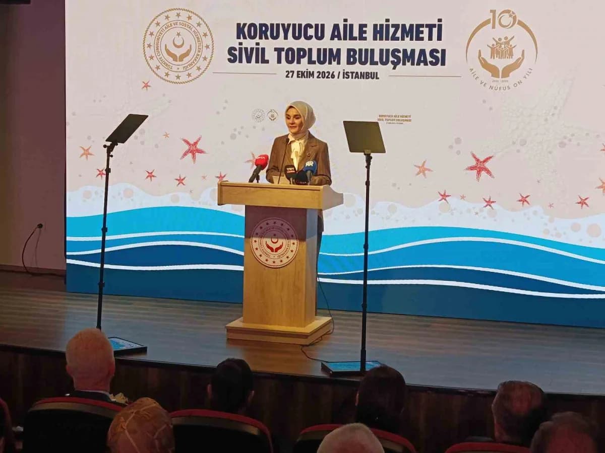 Aile ve Sosyal Hizmetler Bakanı Mahinur Özdemir Göktaş programda konuşma yaptı