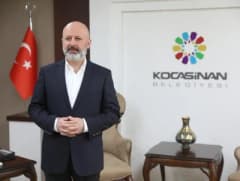 Kocasinan Belediye Başkanı Ahmet Çolakbayrakdar, Kozakent projesi hakkında açıklama yapıyor