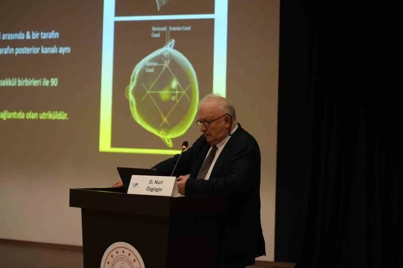 Antalya’da düzenlenen "Semptomlara Kulak Ver" başlıklı sempozyumda, halk arasında "Kristal oynaması" olarak bilinen baş