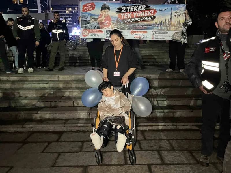 İstanbul'da motosiklet grupları, DMD kas hastalığıyla mücadele eden Ali Yiğit Yeşilbaş'a destek ve m