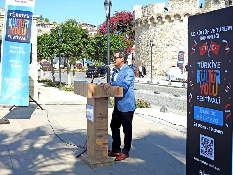 Çeşme Kaymakamı Mehmet Maraşlı konuşma yaptı