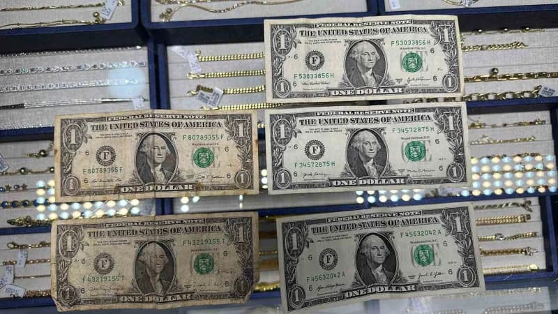 Kuriş soruşturmasında FETÖ izi: F serisi 1 dolarlar yakalandı