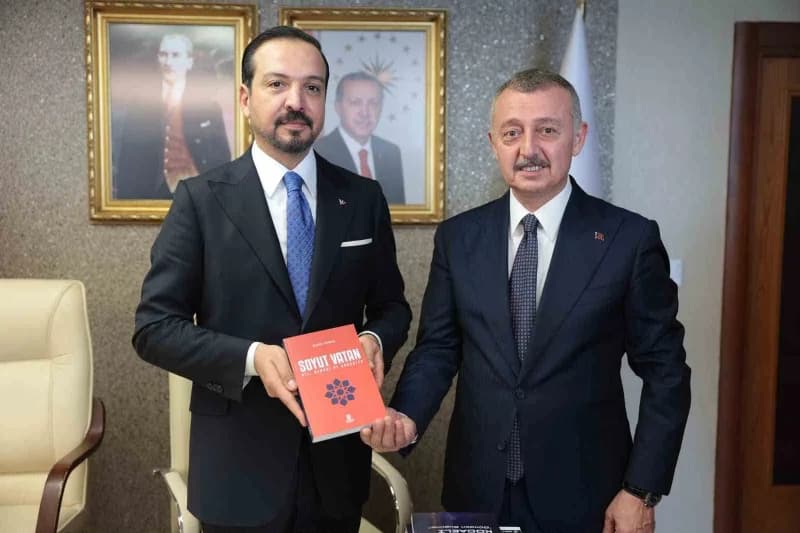 Türk Dünyası Gençlik Buluşması için Kocaeli'ye gelen AK Parti Genel Başkan Yardımcısı ve Türk Devletleri ile İlişkiler B