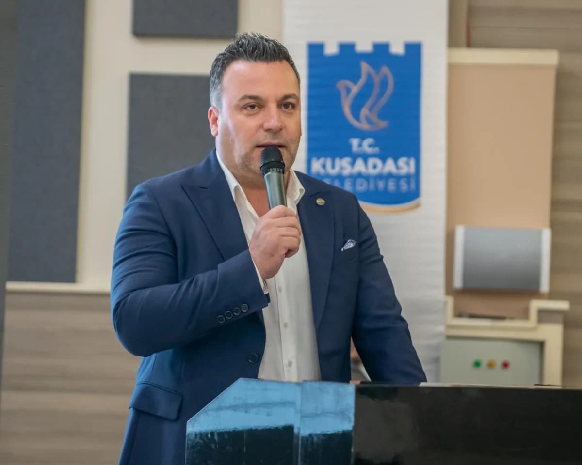 Belediye Başkan Vekili Tahsin Demirtaş; "Amacımız, Kuşadası'na kentimizin kimliğine ve doğasına yakışan, hemşehrilerimiz