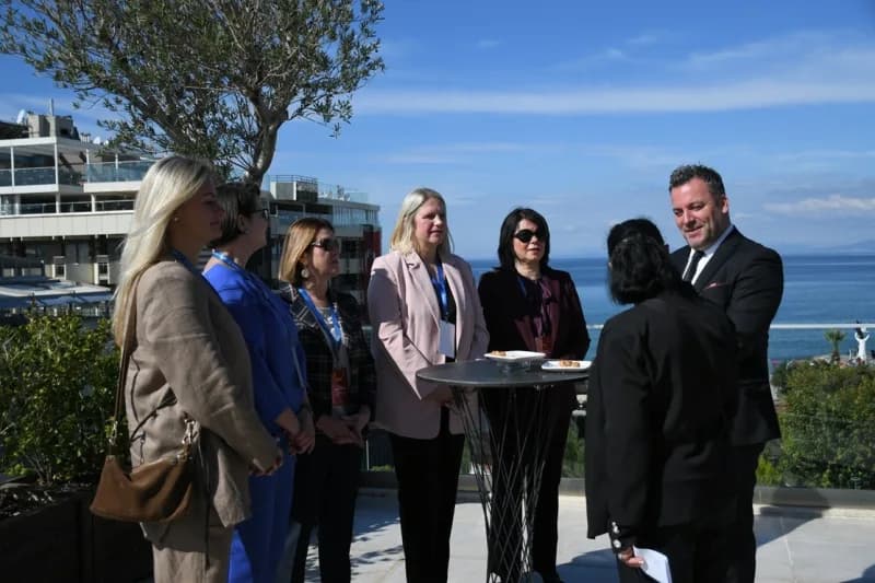 Kuşadası'nın kardeş şehirleri Gualdo Tadino, Marl, venionys ve Sinaia’dan gelen heyetler, Cumhuriyet