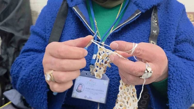 Kütahya'da 40 yıllık örgü tutkusu üretime dönüşüyor