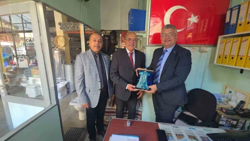 Kütahya'nın plaka kodu olan 43 ile özdeşleşen muhtarlık hikâyesiyle öne çıkan 79 yaşındaki Can Sınay