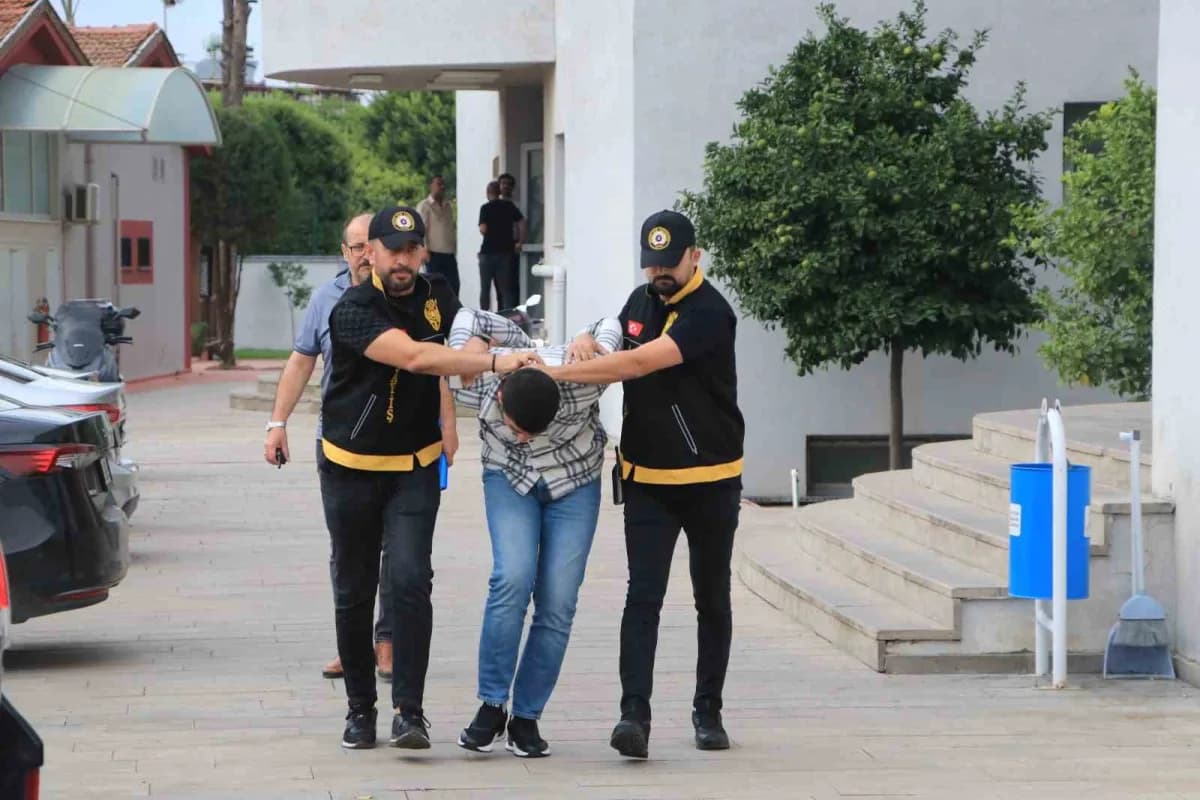Adana’da kuyumcu Zahir Cız’ın (66) öldürüldüğü silahlı saldırının ardından kaçış planı ortaya çıktı. Cinayetin "Bayrağal