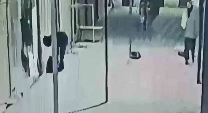 Soygun girişimi, 45 ayrı güvenlik kamerasından alınan toplam 120 saatlik görüntünün incelenmesiyle aydınlatılırken, şüph