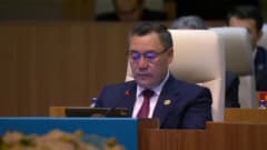 Kırgızistan Cumhurbaşkanı Sadır Caparov, Türk Devletleri Teşkilatı toplantısında konuşma yapıyor